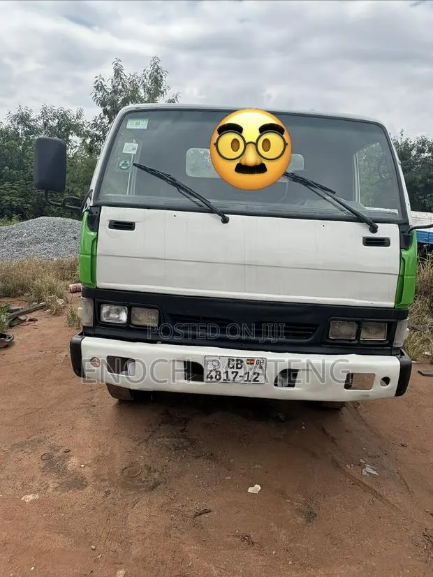 Hyundai Mighty 2000 White · Photo 1