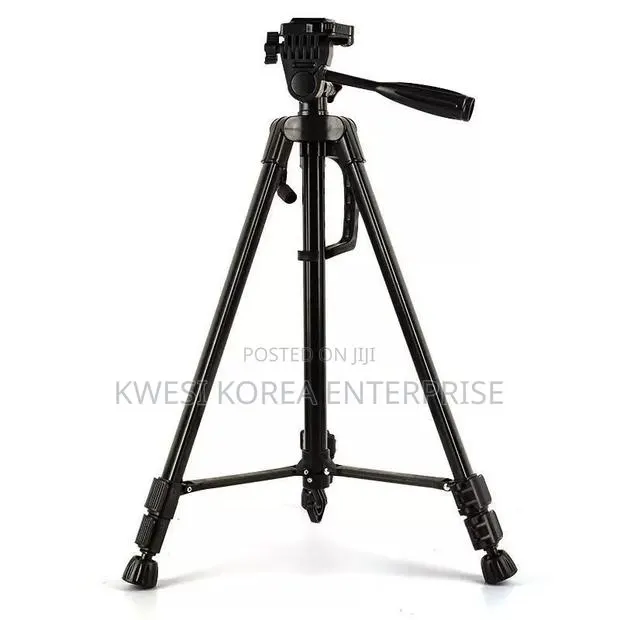 Tripod Stand and Camera Holder · Photo 1