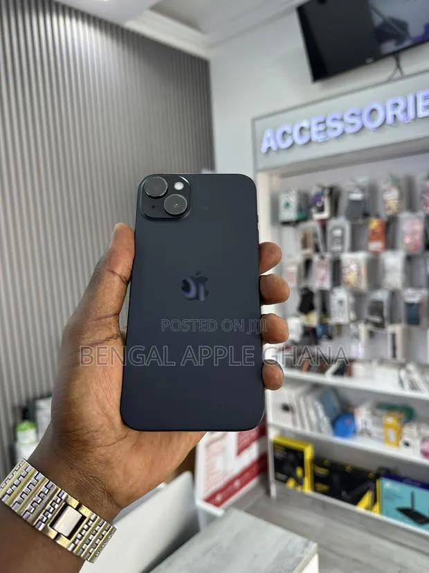 Apple iPhone 15 Plus 128 GB Black · Photo 1