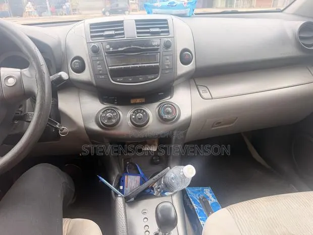 Toyota RAV4 2.5 4x4 2012 Blue · Photo 4