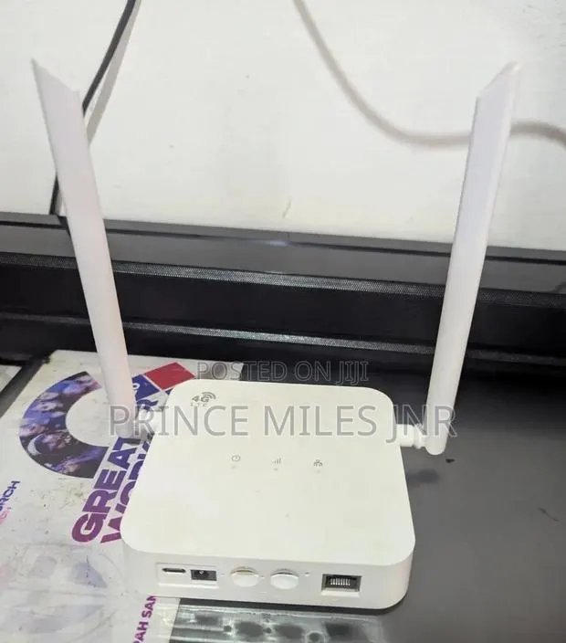 Dual-SIM 4G Router · Photo 1