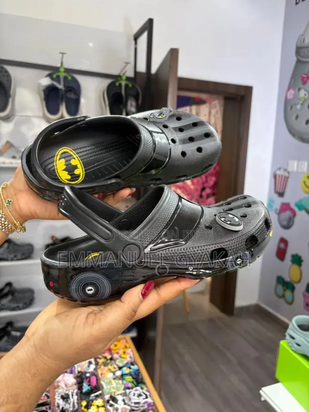 Classic CROCS · Photo 1