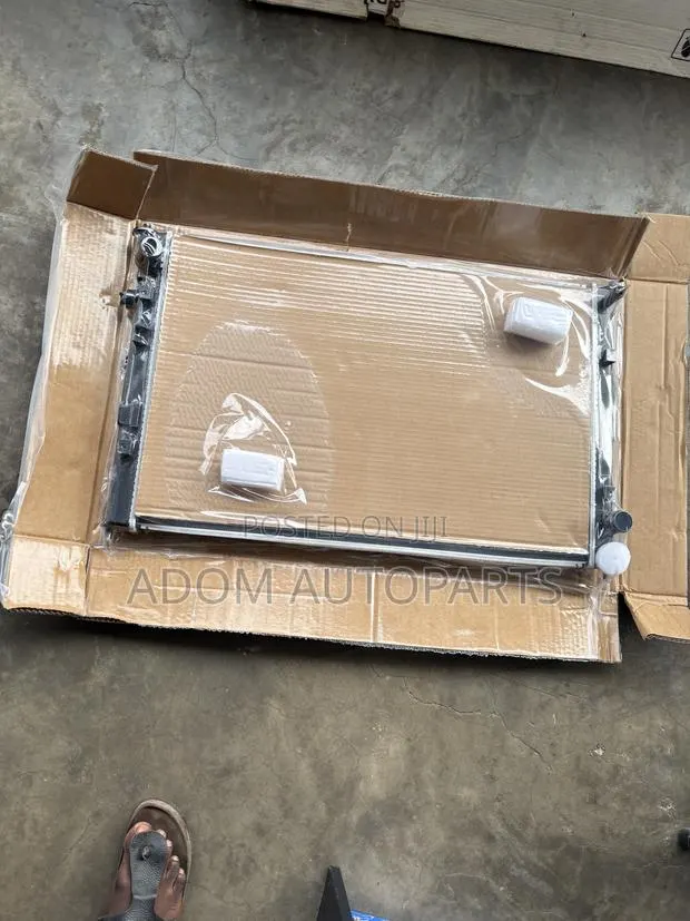 Honda HRV Water Tank 2019 2020 2021 2022 · Photo 1