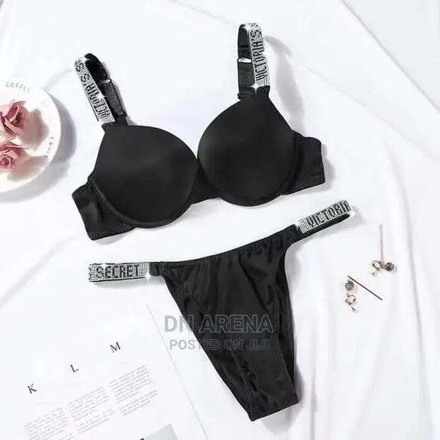 Victoria Secret Bra And Pants · Photo 1