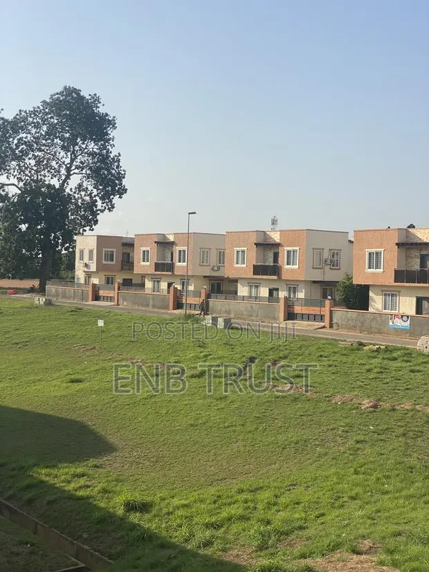 2bdrm Duplex in Achimota, Mile 7 for rent · Photo 1