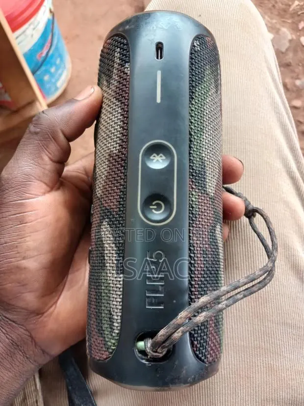 JBL Flip 5 · Photo 1