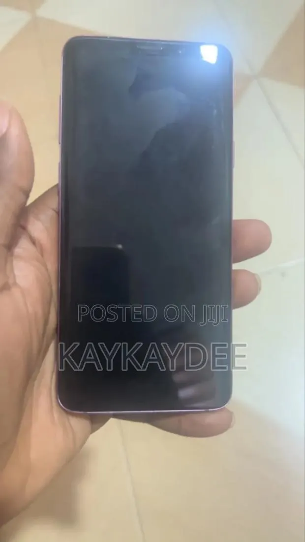 Samsung Galaxy S9 Plus 128 GB Purple · Photo 1