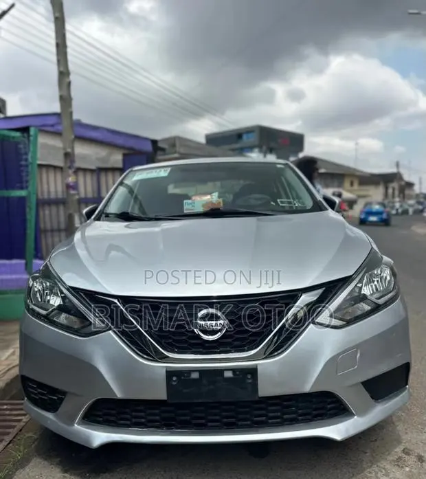 Nissan Sentra S 2016 Silver · Photo 1