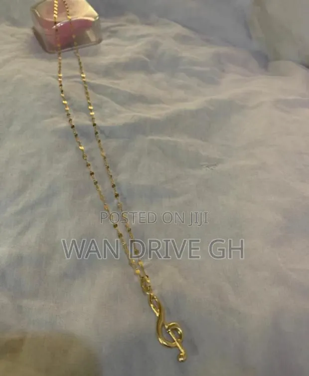 14 Karat Gold Necklace · Photo 1