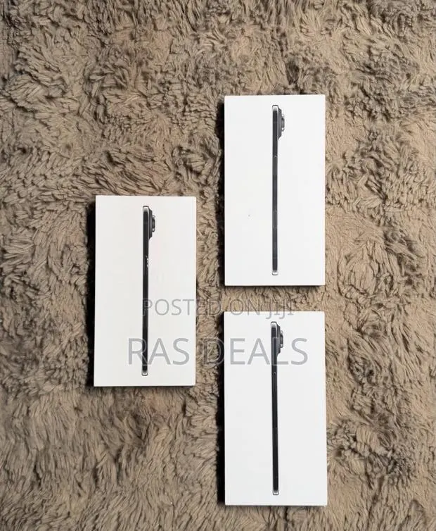 New Apple iPhone Air 256 GB Silver · Photo 1