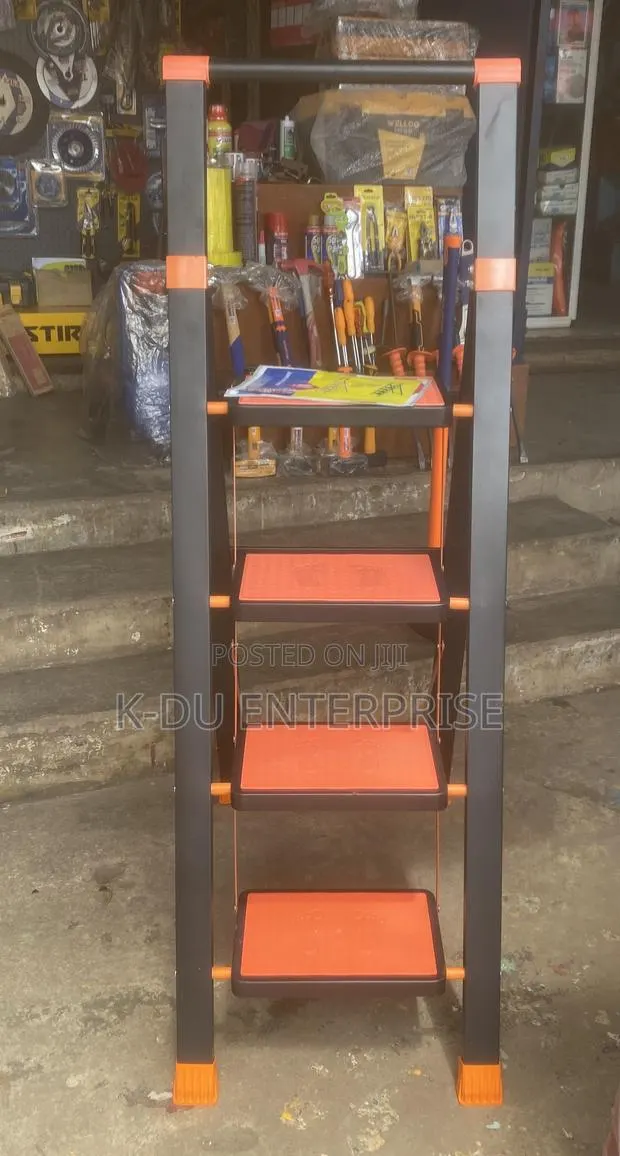 4steps Steel Ladder · Photo 1