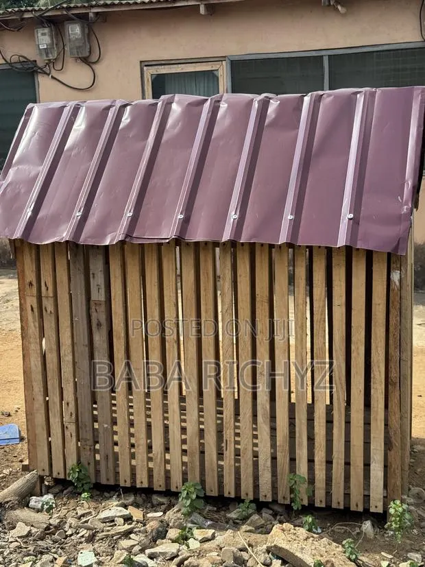 Dog Cage Suitable to Contain 2 Dogs · Photo 1