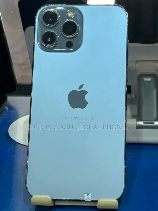 Apple iPhone 15 Pro Max 512 GB Blue · Photo 1
