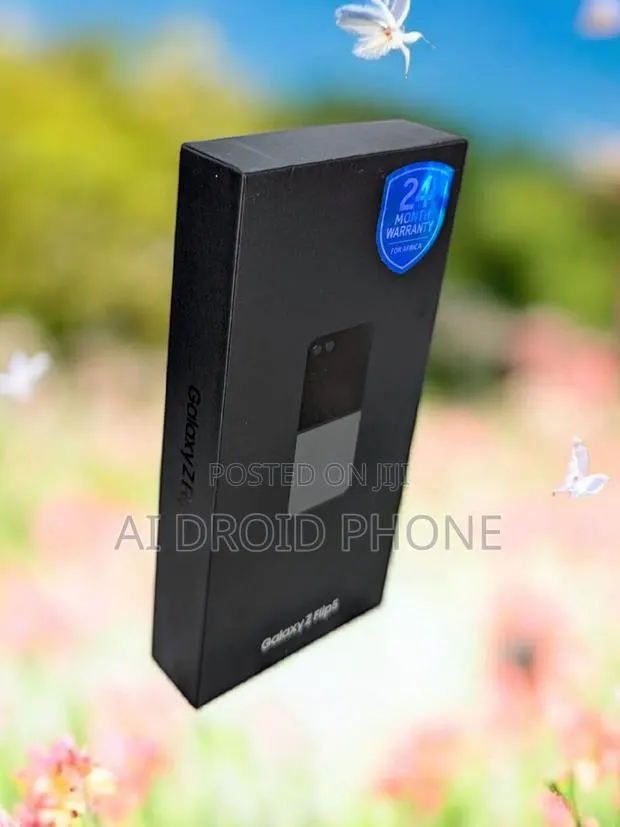 New Samsung Galaxy Z Flip 5 256 GB Gold · Photo 1