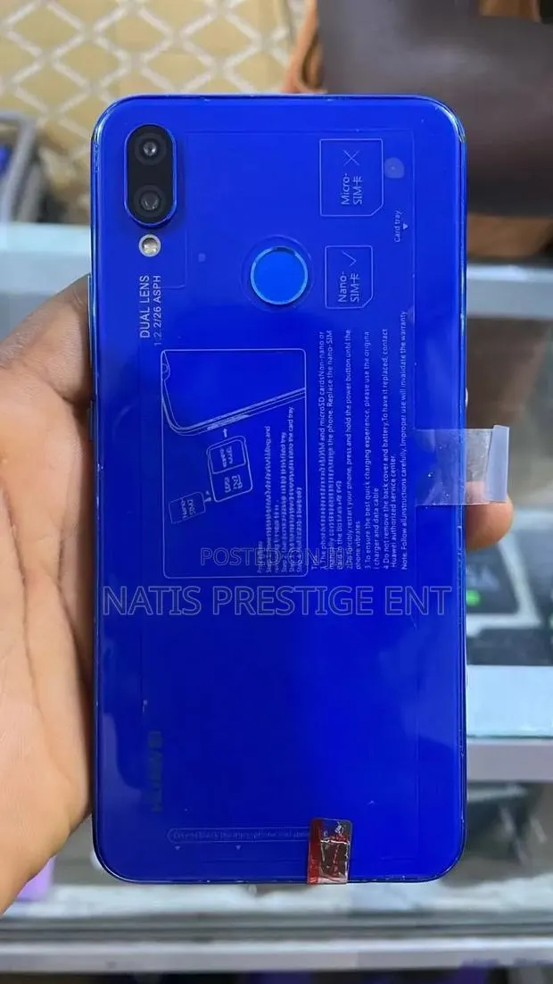 Huawei Honor 8C 64 GB Blue · Photo 1