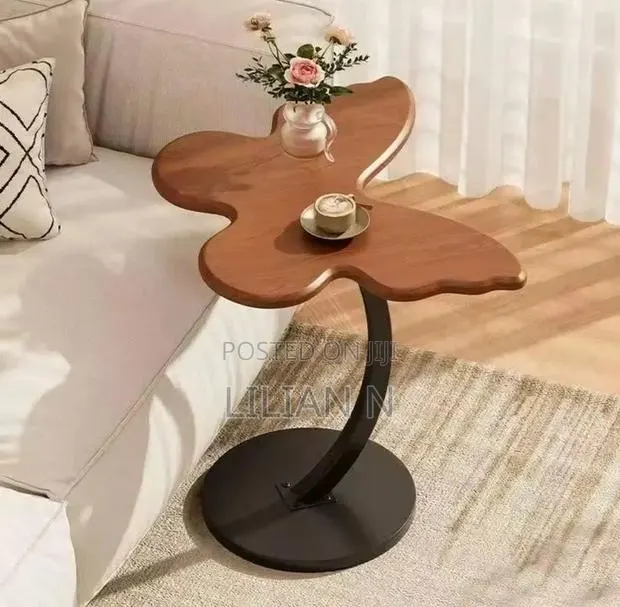 Side/Coffee Table · Photo 1