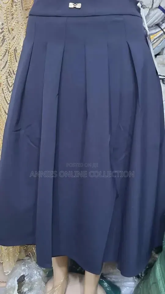 Quality Office Skirts · Photo 1