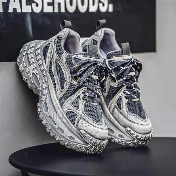 Lomel Fashion Sneakers · Photo 1