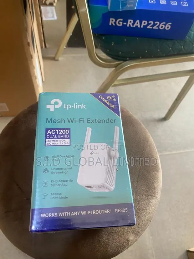 Boost Your Homes With a Good Coonection Mesh Wi-Fi Extender Re305 · Photo 1