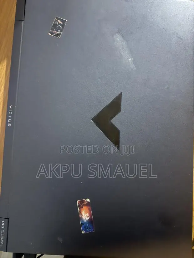 Laptop HP Victus 15 16GB AMD Ryzen 5 SSD 512GB · Photo 1