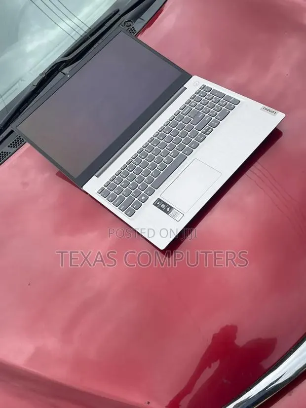 Laptop Lenovo Ideapad 3 8GB Intel Core i7 SSD 512GB · Photo 1