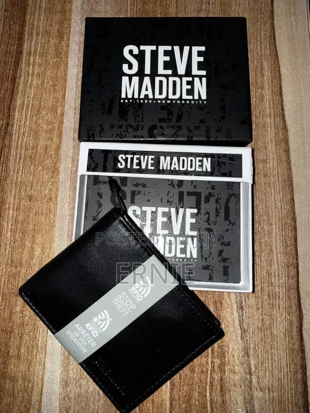 Steve Madden Wallet · Photo 1