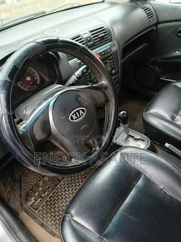 Kia Morning 2010 Silver · Photo 1