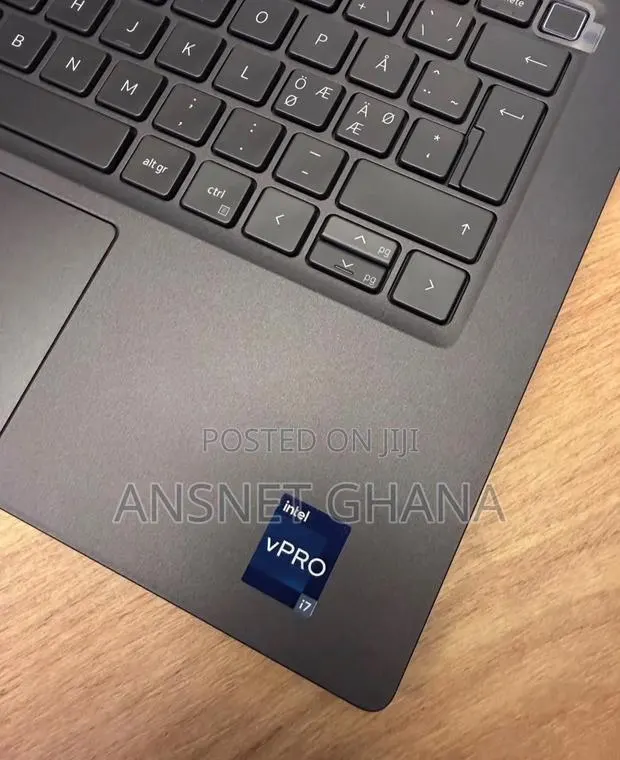 New Laptop Dell Latitude 7430 32GB Intel Core i7 SSD 512GB · Photo 1
