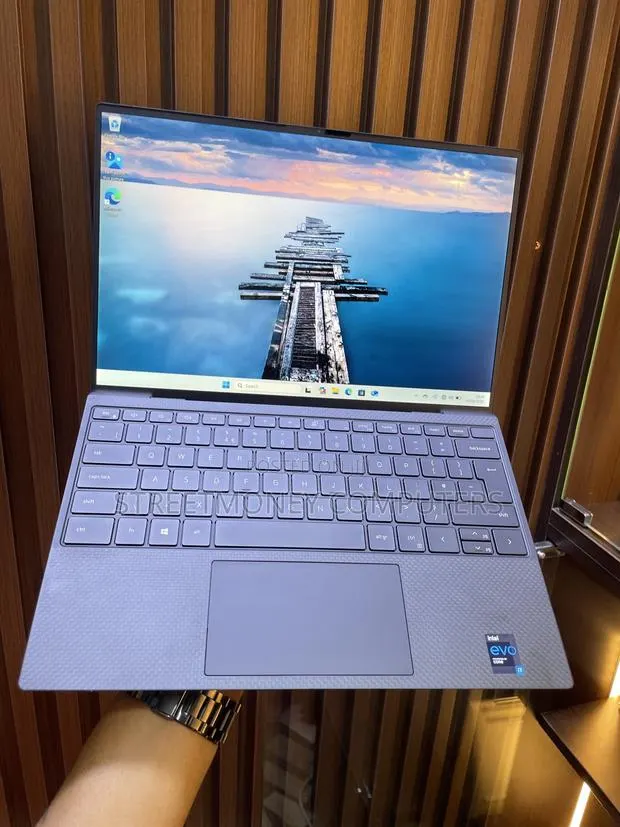 Laptop Dell XPS 13 9310 16GB Intel Core i7 SSD 256GB · Photo 1