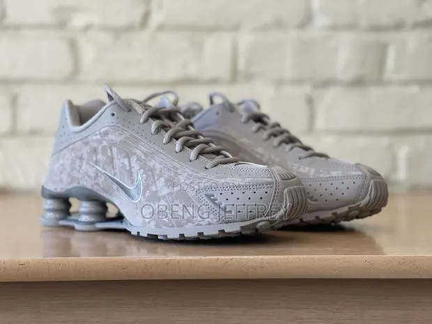 Original Nike Shox College Gray · Photo 1
