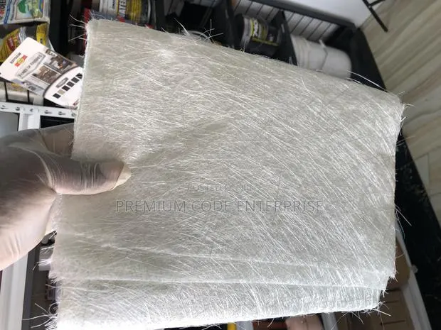 Fiberglass Material, 1 Yard · Photo 1