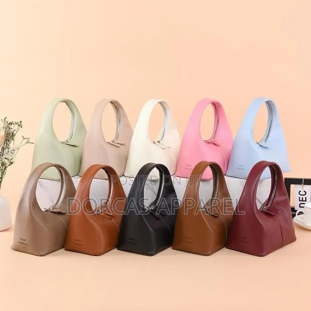 Cut Ladies Handbag · Photo 1