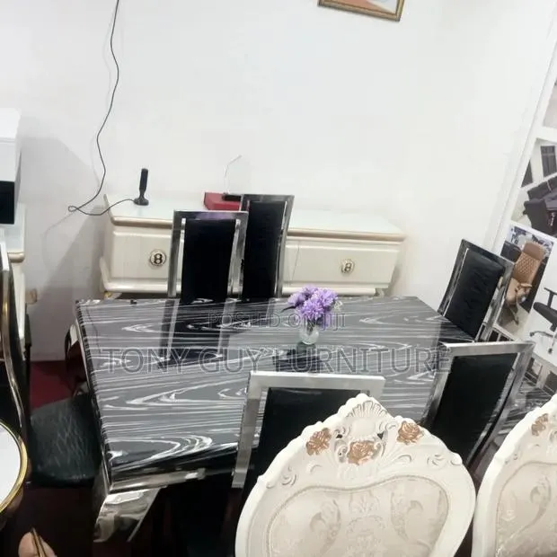 Black Marble Dining Set · Photo 1