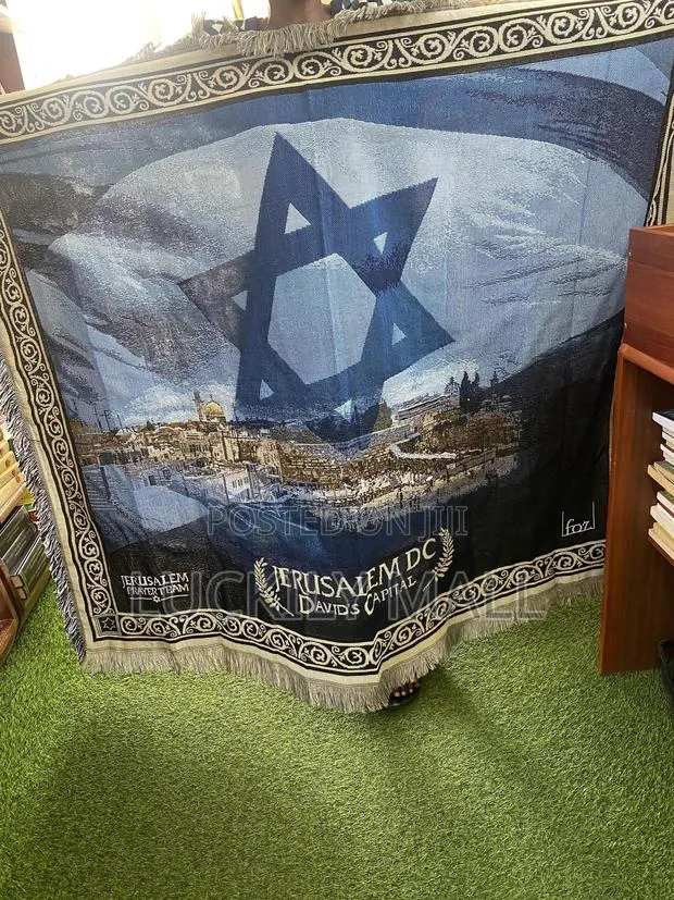 Prayer Mantle · Photo 1