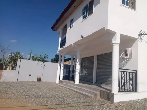 2bdrm House in ..., Ablekuma for sale · Photo 1