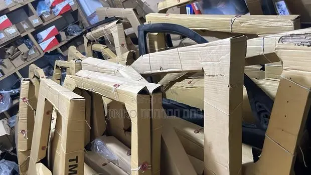 Toyota,Hyundai,Honda,LX, and Other Doors in General Available · Photo 1