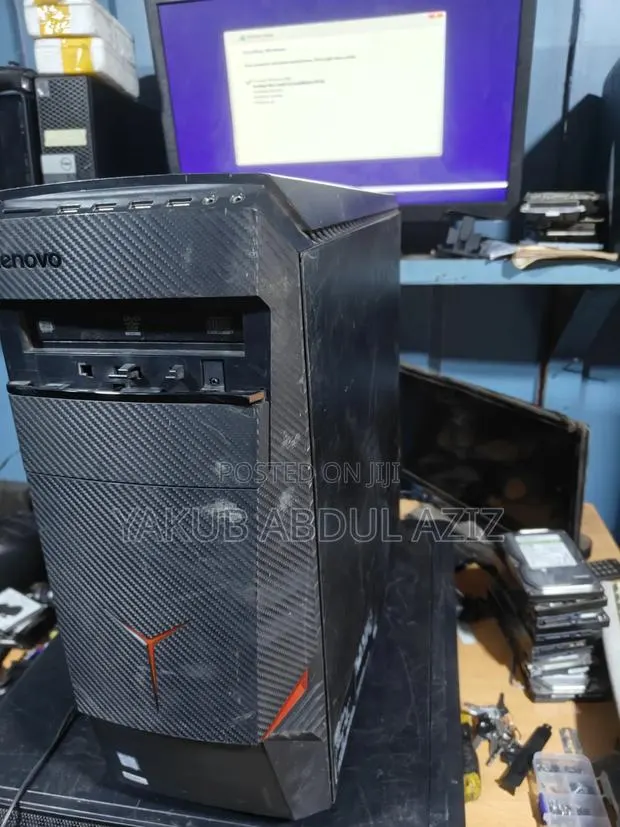 Desktop Computer Asus 8GB Intel Core i7 HDD+SSD 1T · Photo 1