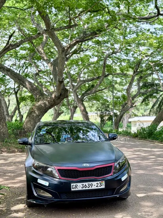 Kia Optima 2011 Black · Photo 1