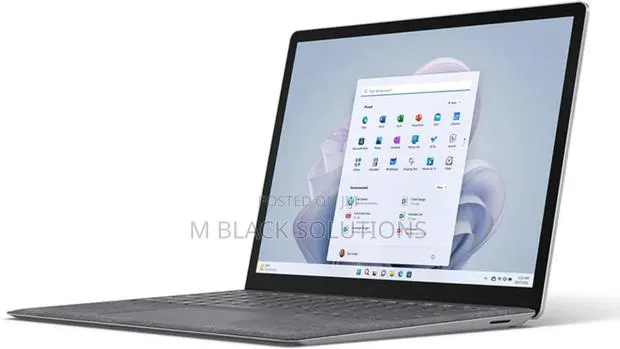New Laptop Microsoft Surface Laptop 5 8GB Intel Core i5 SSD 256GB · Photo 1