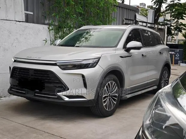 BAIC Beijing X7 2021 Off white · Photo 1
