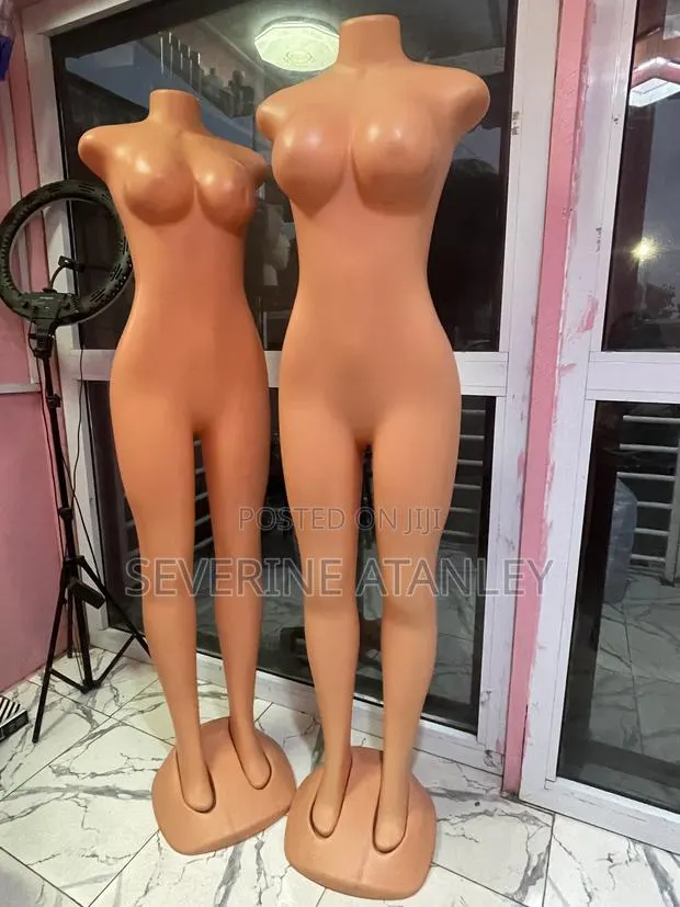 Women Mannequins Available · Photo 1