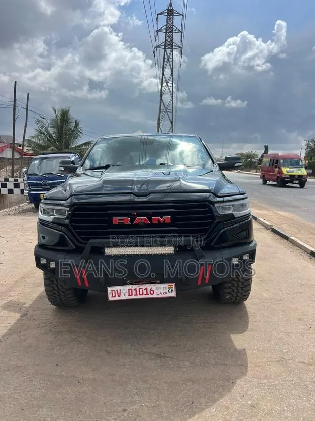 RAM 1500 2019 Black · Photo 1
