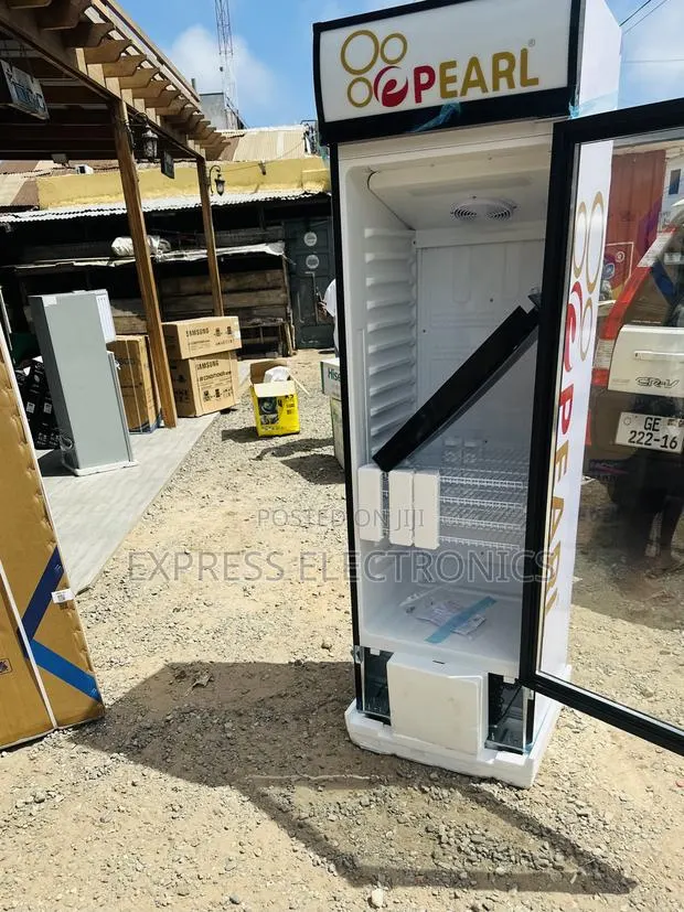 Get a New Slim White 400L PVC-4242 Pearl Display Fridge · Photo 1