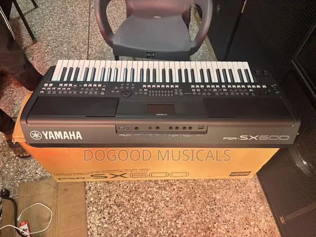 Yamaha Psr-sx600 Keyboard · Photo 4