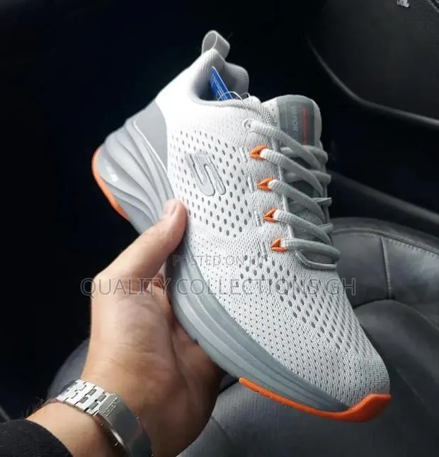 Skechers Ash Sneaker · Photo 1