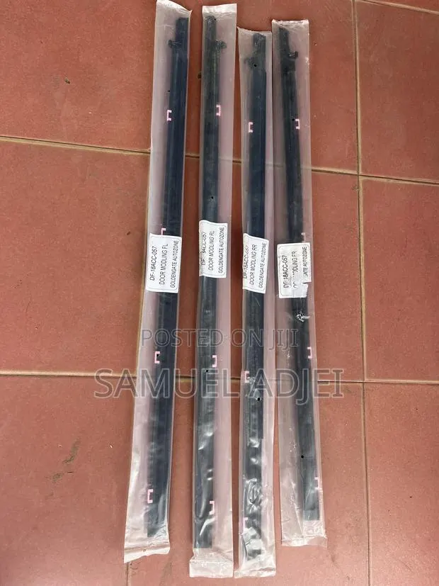 Honda Accord 2012 to 2015 Door Mouth 4 Set. · Photo 1