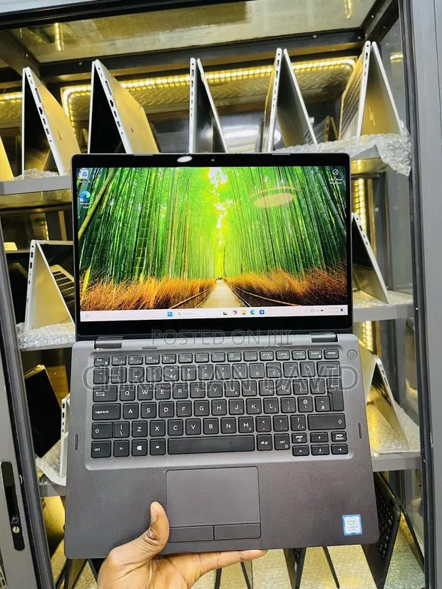 Laptop Dell Latitude 5300 16GB Intel Core i5 SSD 256GB · Photo 1