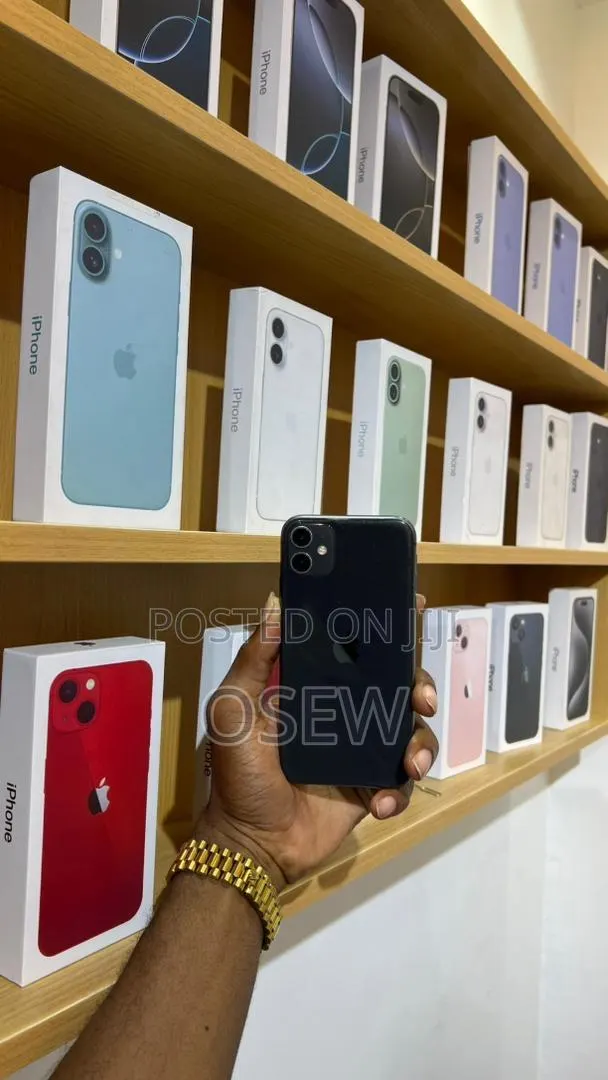 New Apple iPhone 11 64 GB Pink · Photo 1