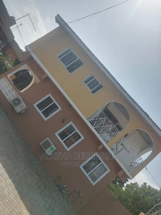 2bdrm Apartment in Ayathar Bedroom, Ledzokuku-Krowor for Rent · Photo 1