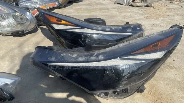 Elantra 2022 Headlight · Photo 1